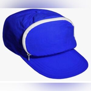 CapSac blue hat